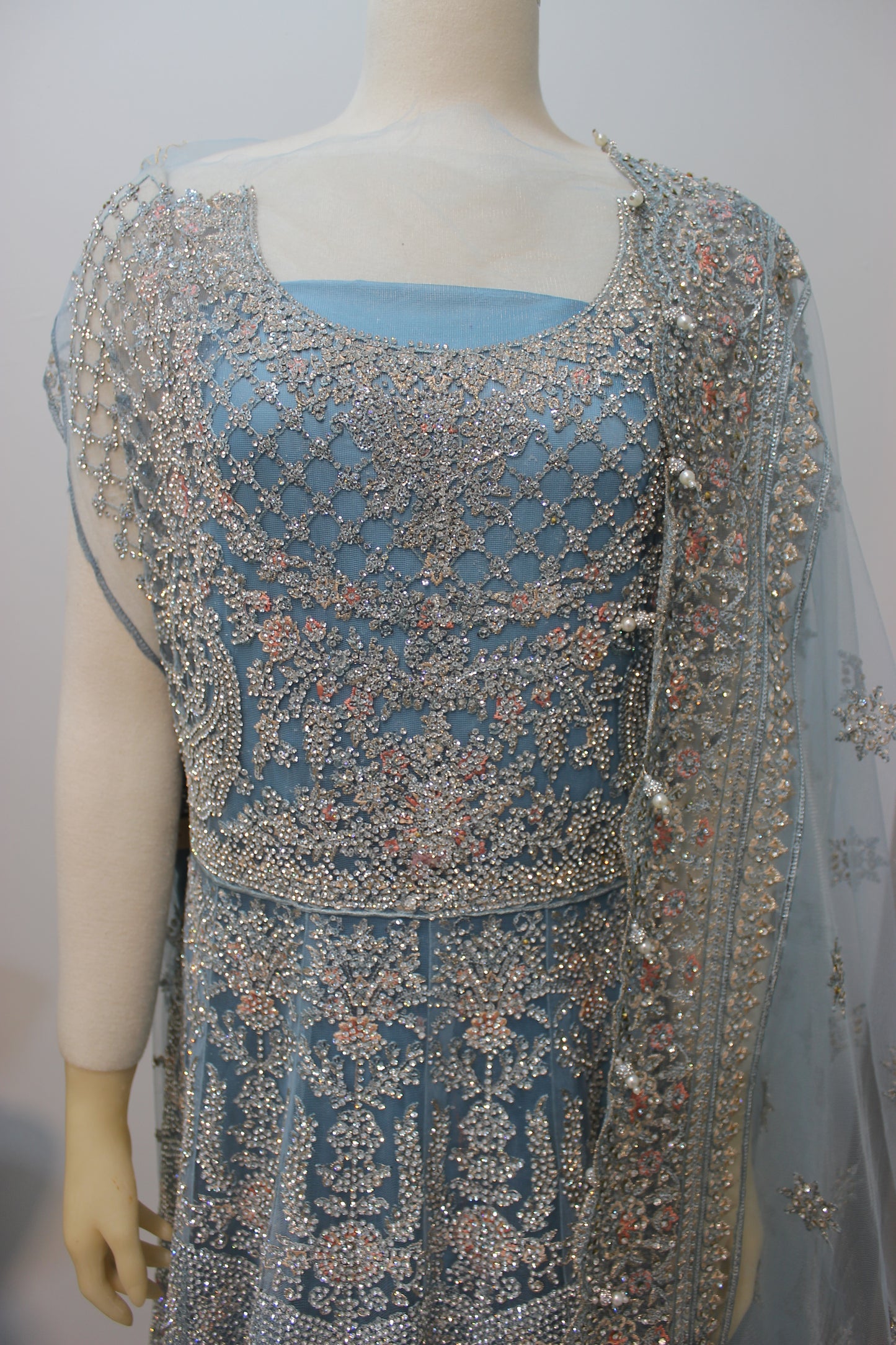 ✨ Anaya Maxi – Unstitched Luxury