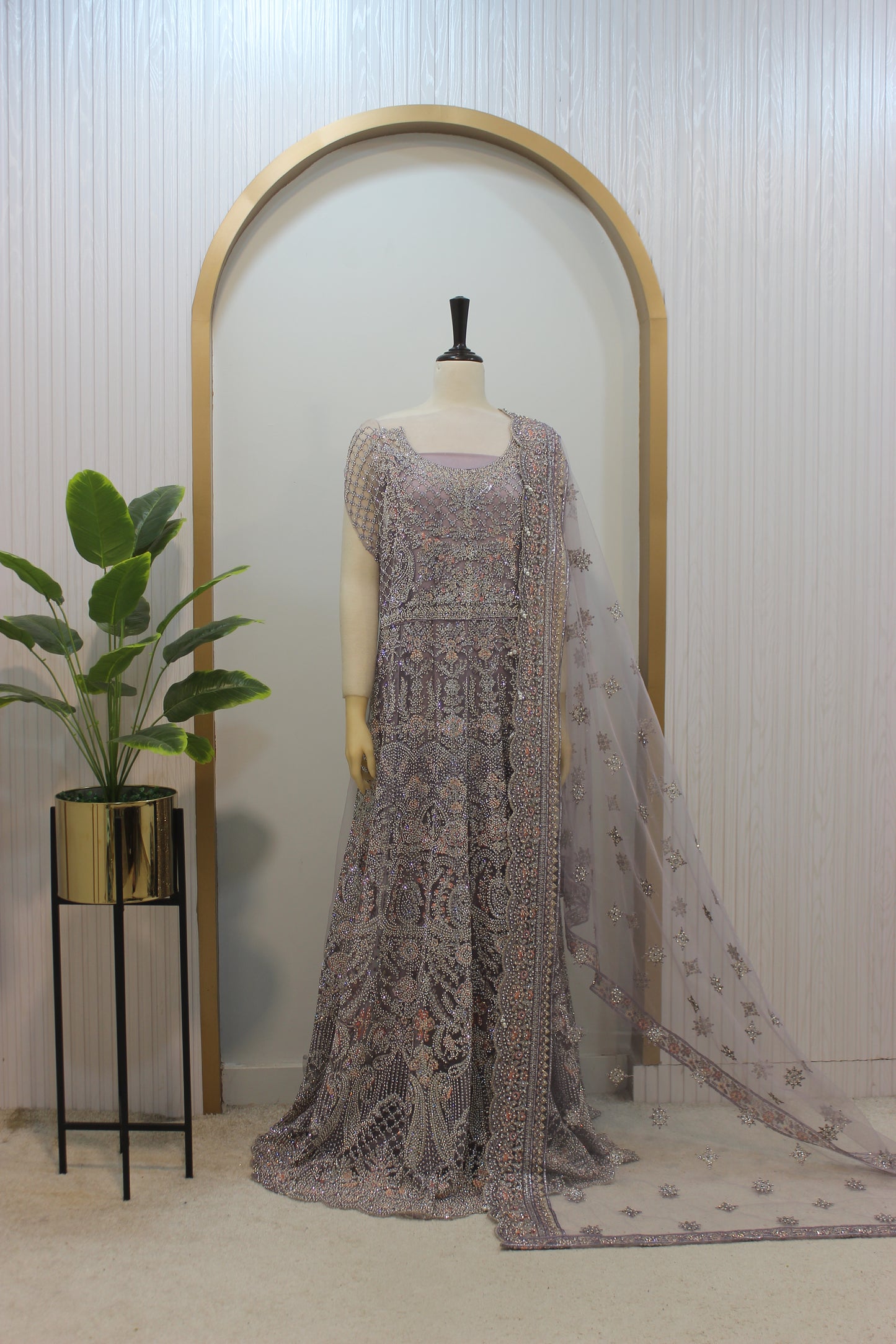 ✨ Anaya Maxi – Unstitched Luxury