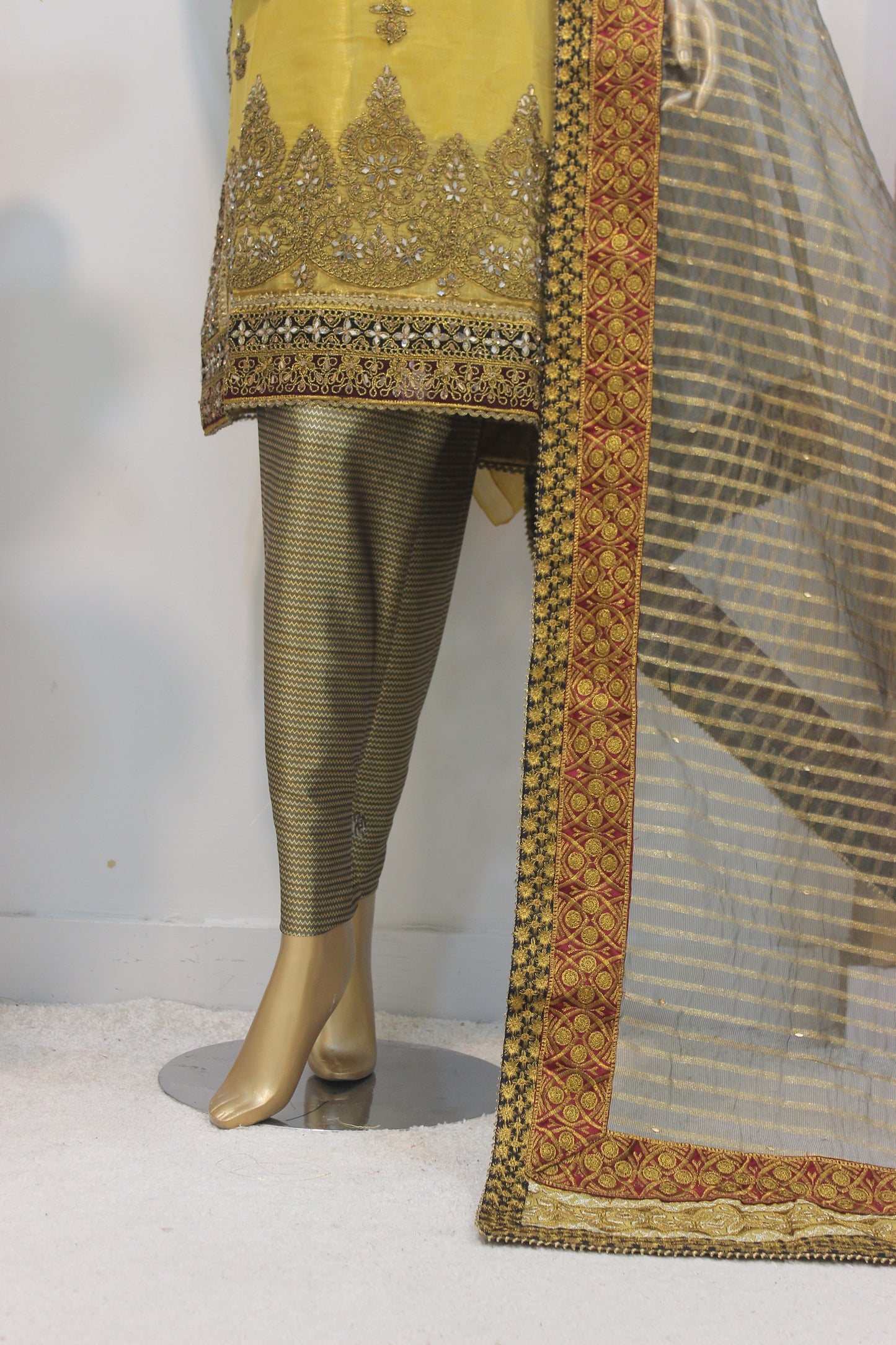 Mehsori Kurti β 3PC Semi-Stitched Signature Set