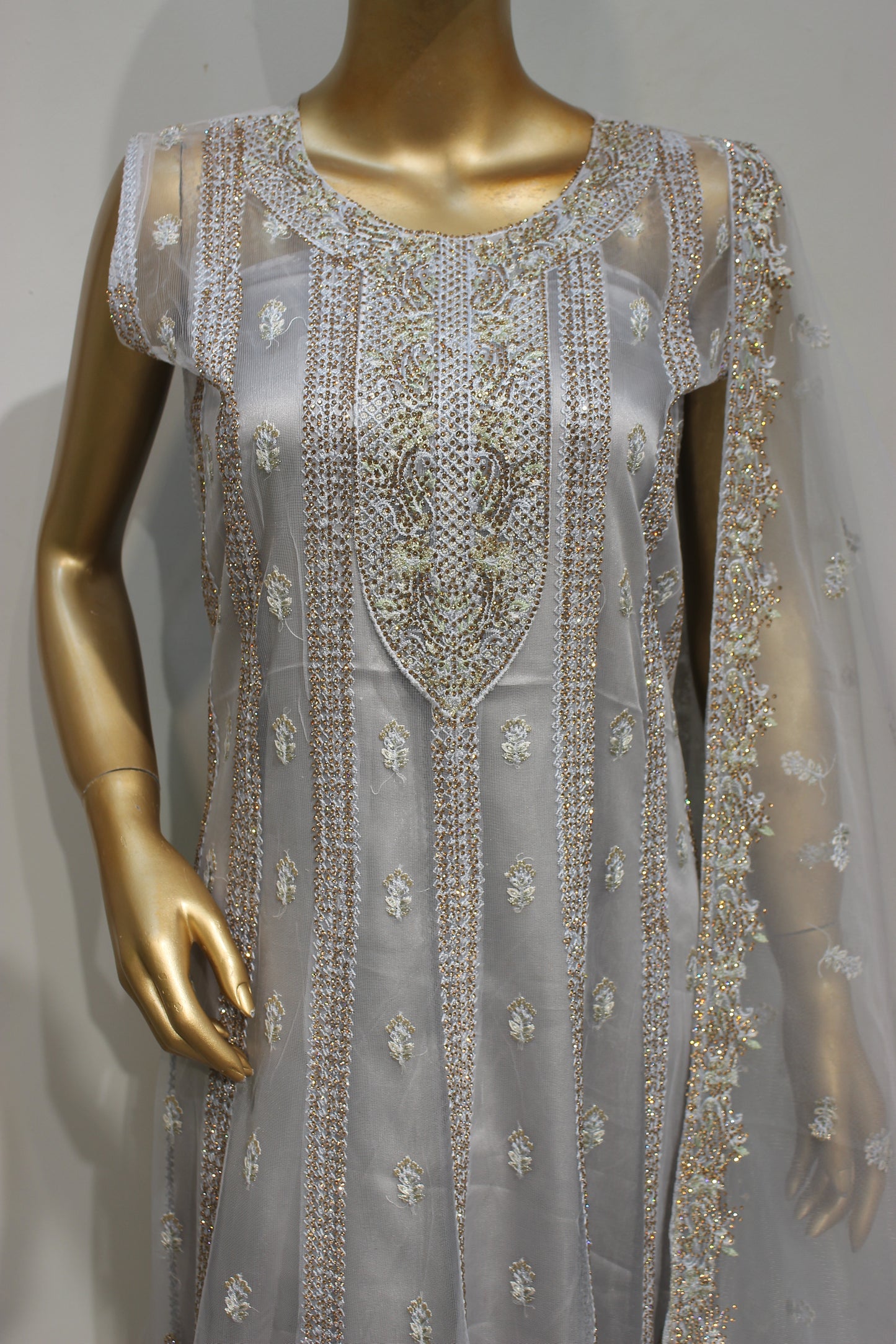 ✨ Chandani Short Frock – 4 Piece Semi-Stitched Luxury Set ✨