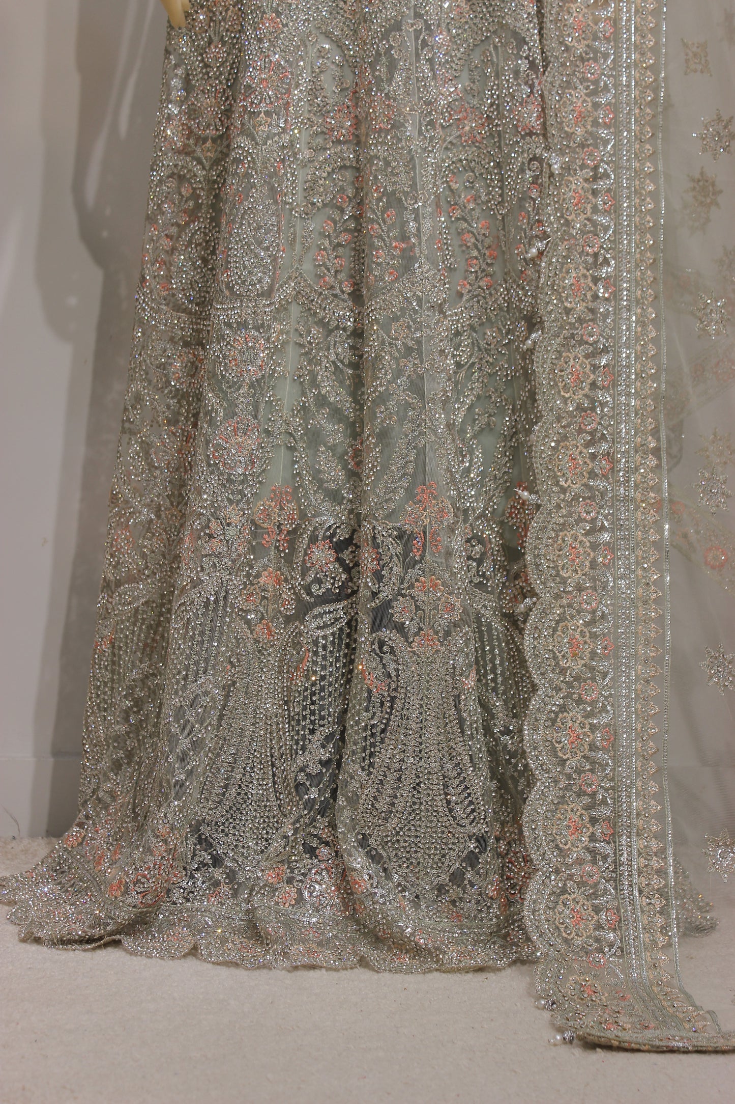 ✨ Anaya Maxi – Unstitched Luxury
