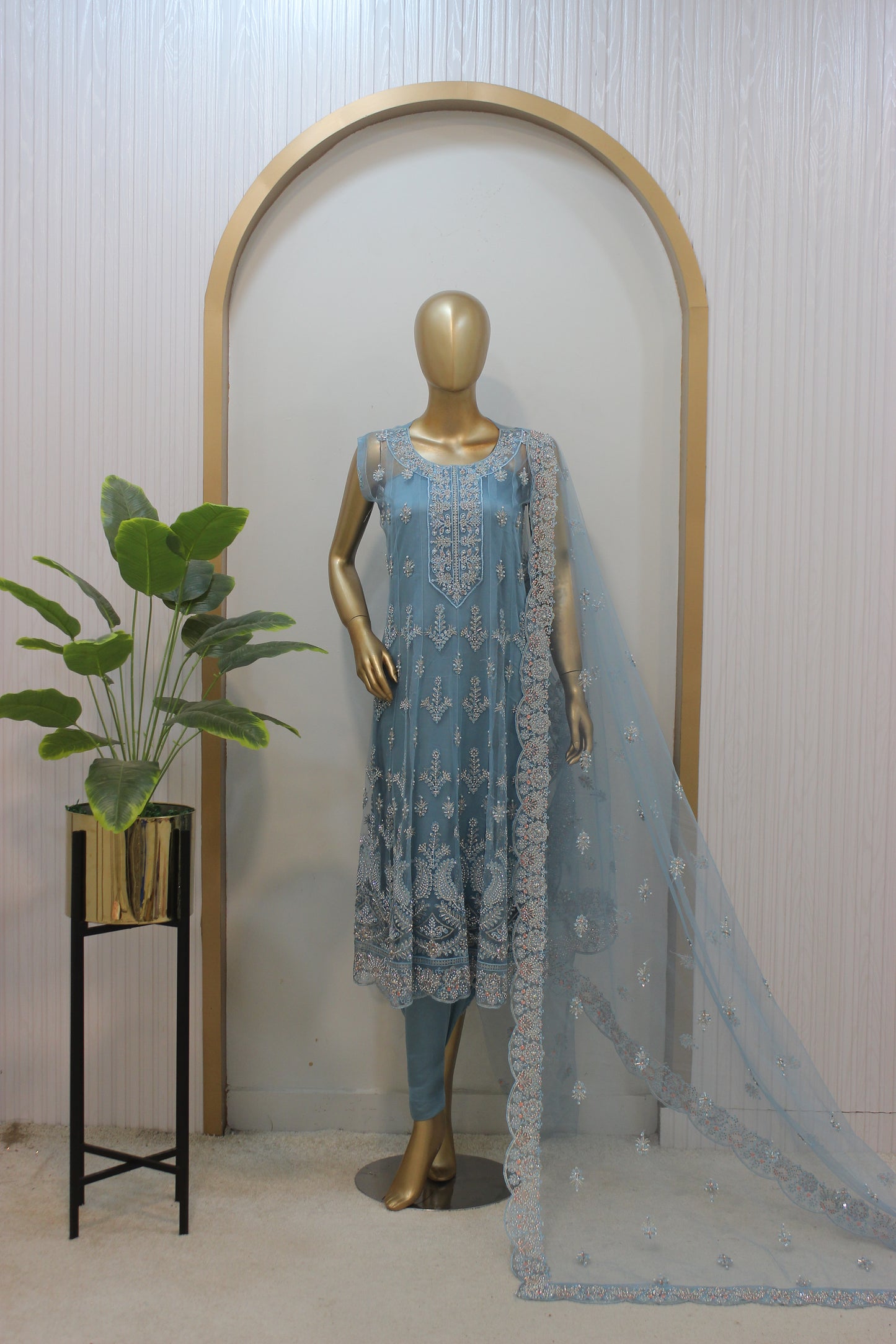 ⨠Double Carry Short Frock ā Semi-Stitched Luxury Set