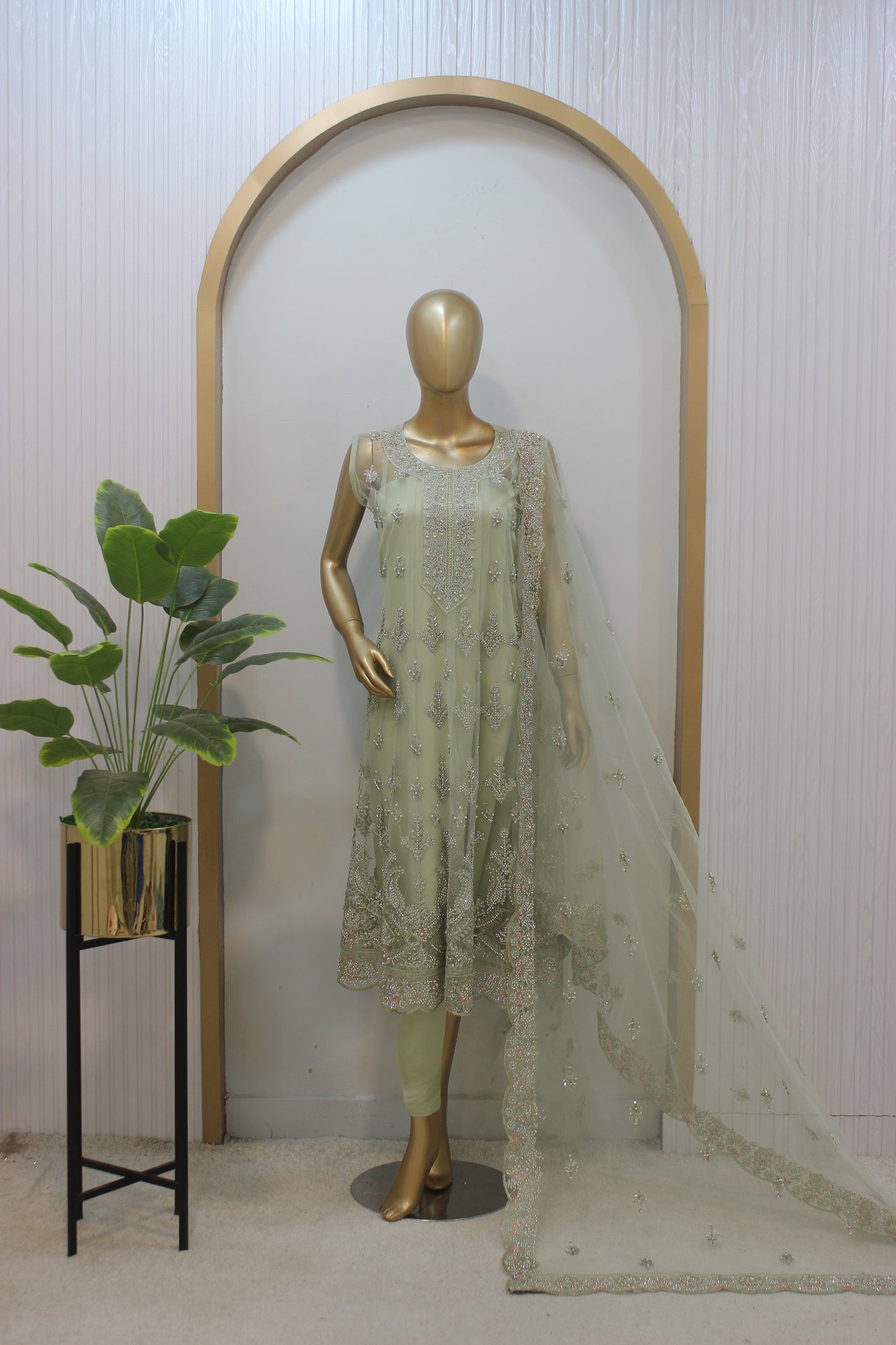 ⨠Double Carry Short Frock ā Semi-Stitched Luxury Set