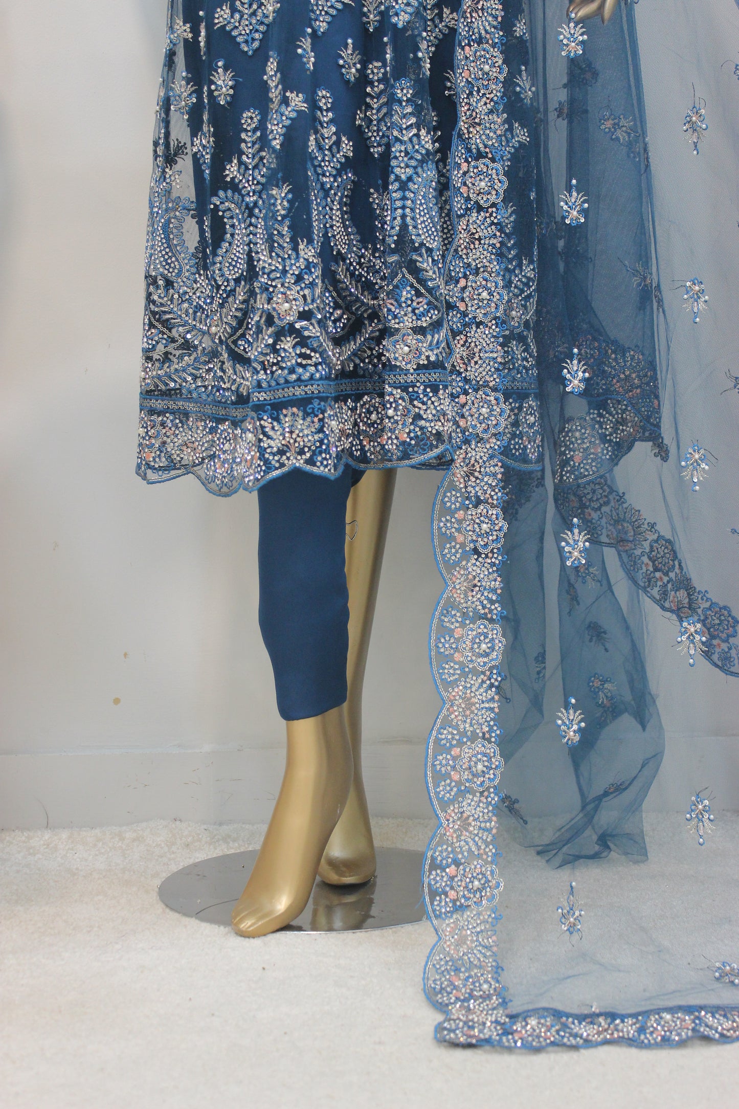 ⨠Double Carry Short Frock ā Semi-Stitched Luxury Set
