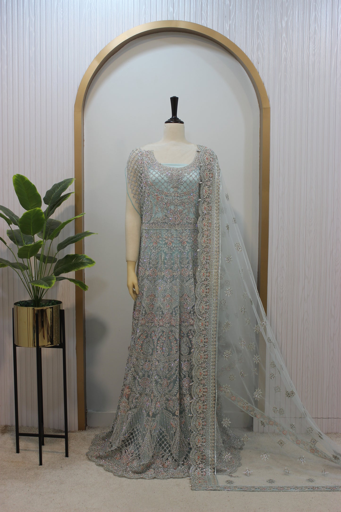 ✨ Anaya Maxi – Unstitched Luxury
