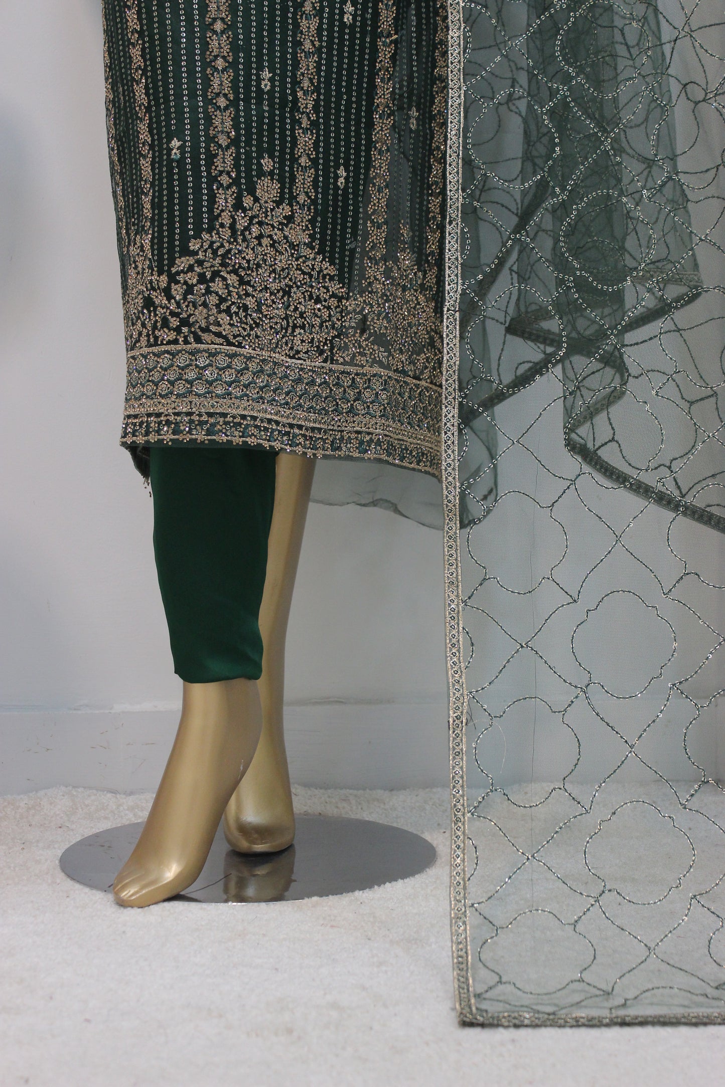 ✨ Chamkeli Shalwar Kameez – Semi-Stitched Luxury Set ✨