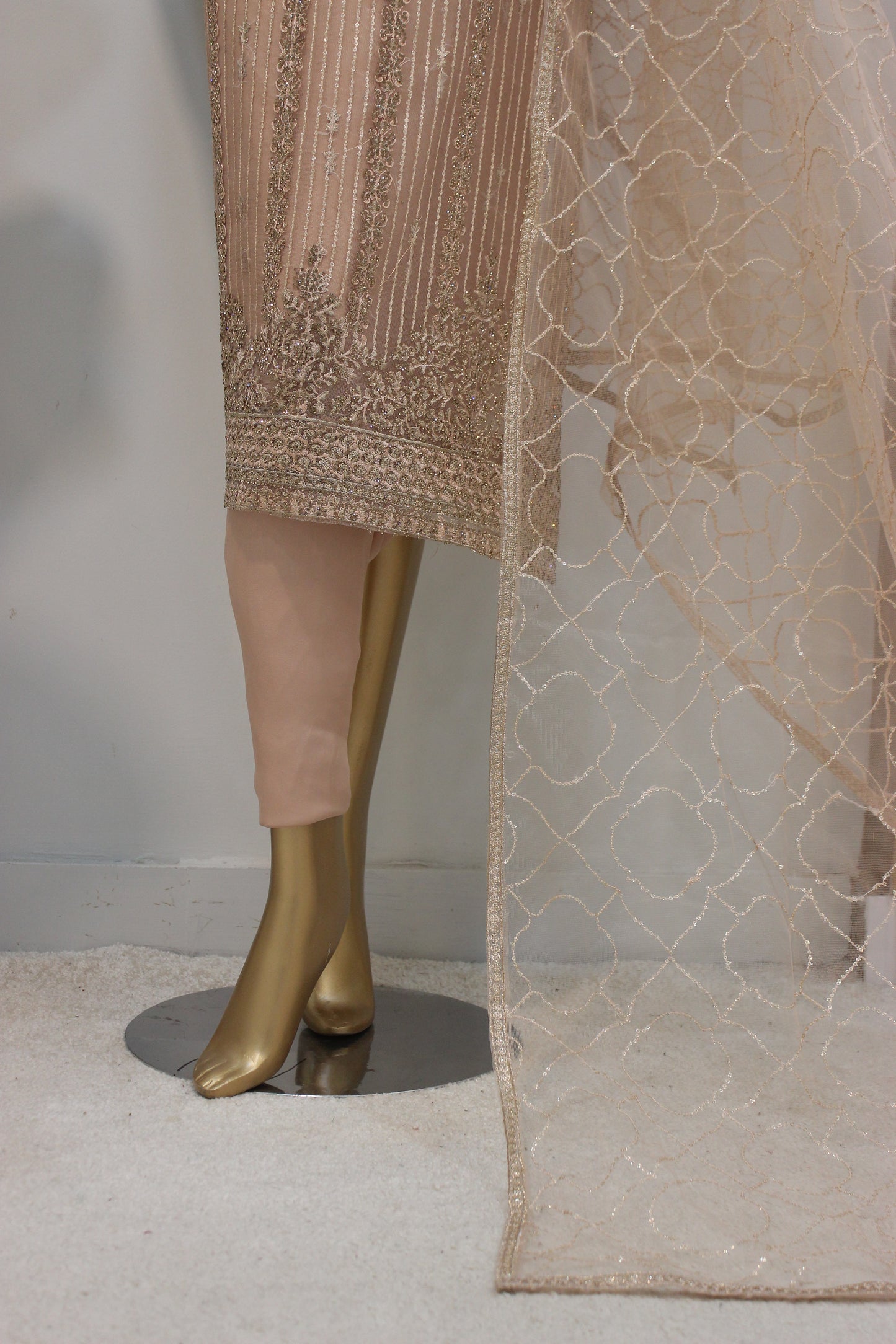 ✨ Chamkeli Shalwar Kameez – Semi-Stitched Luxury Set ✨