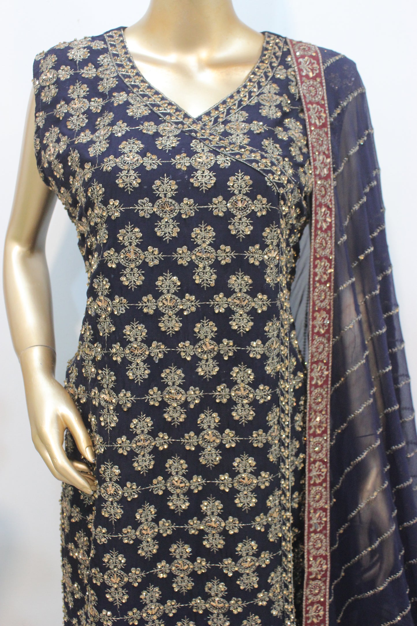 💫 Makri Gharara – 3PC Stitched 💫
