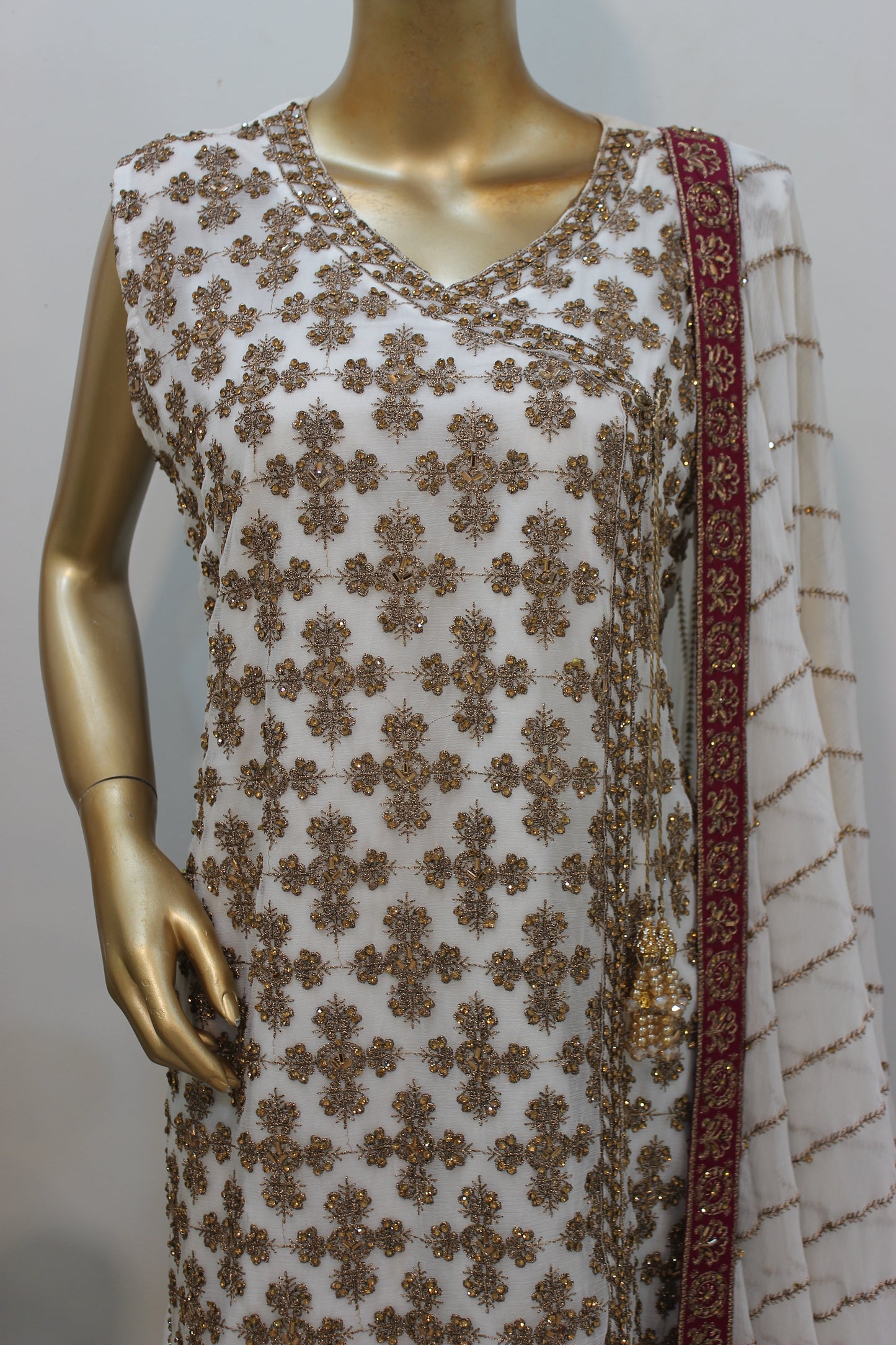💫 Makri Gharara – 3PC Stitched 💫