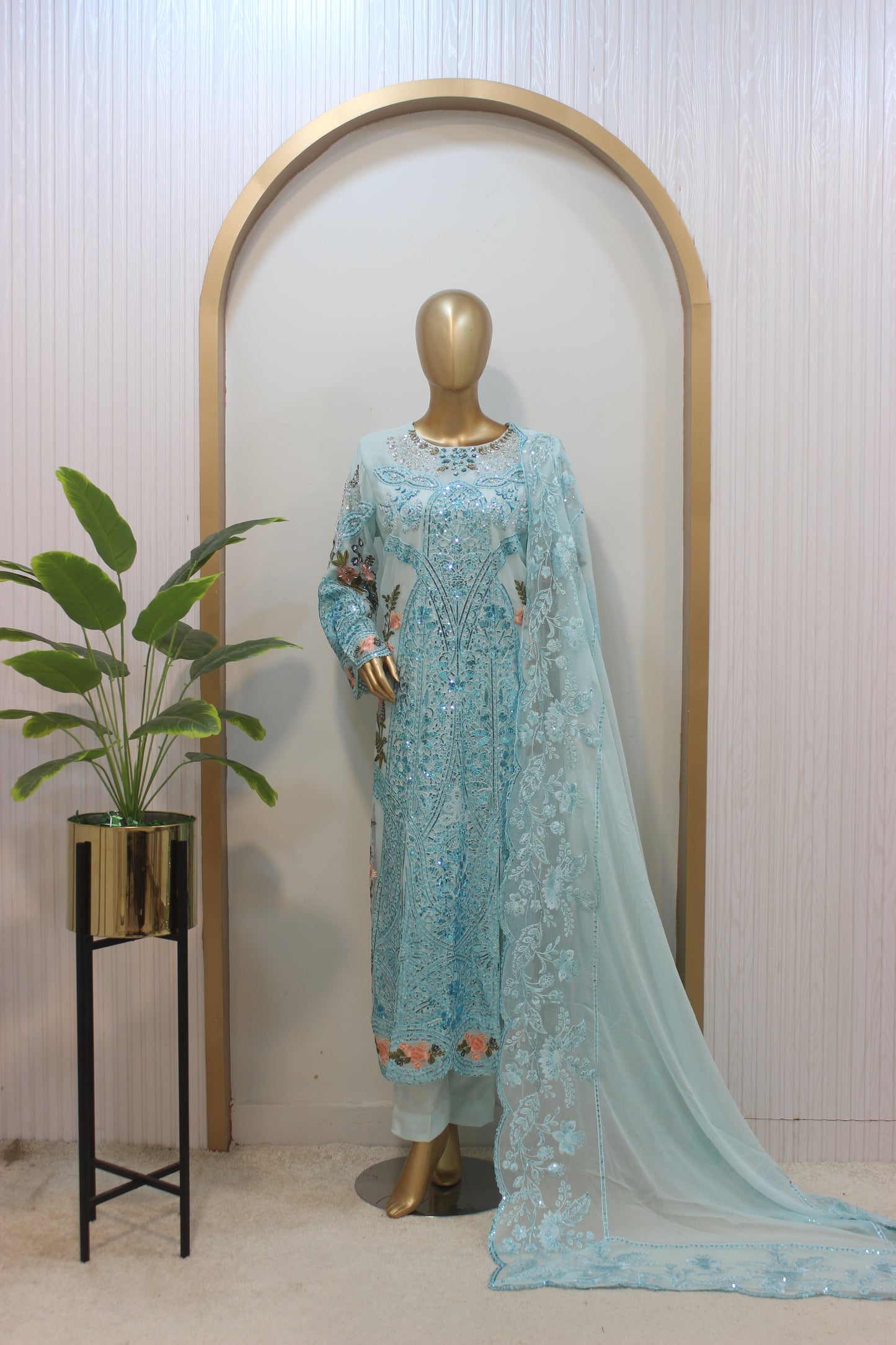 👑 Maria B Long Frock – 4PC Stitched 👑