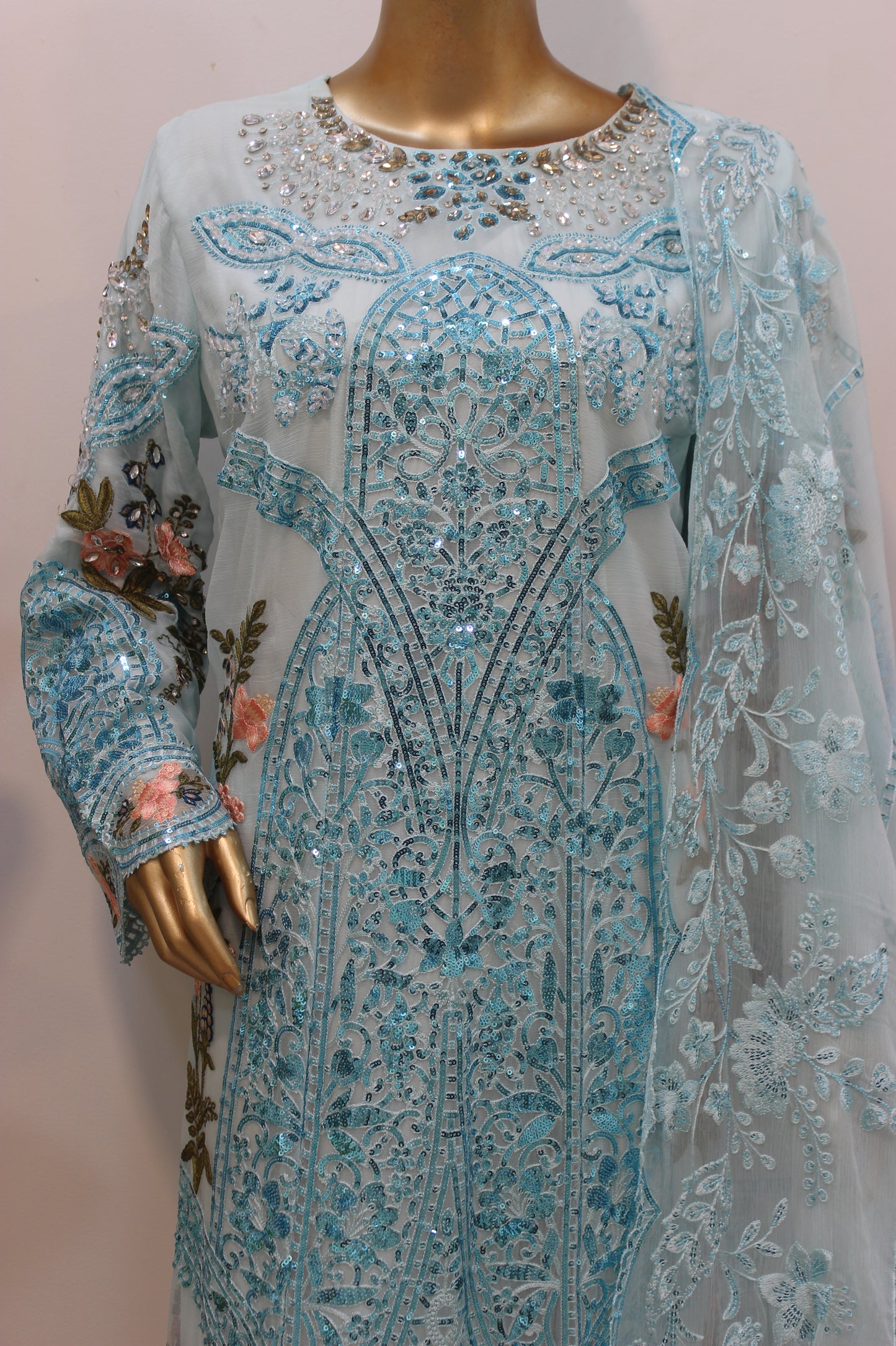 👑 Maria B Long Frock – 4PC Stitched 👑