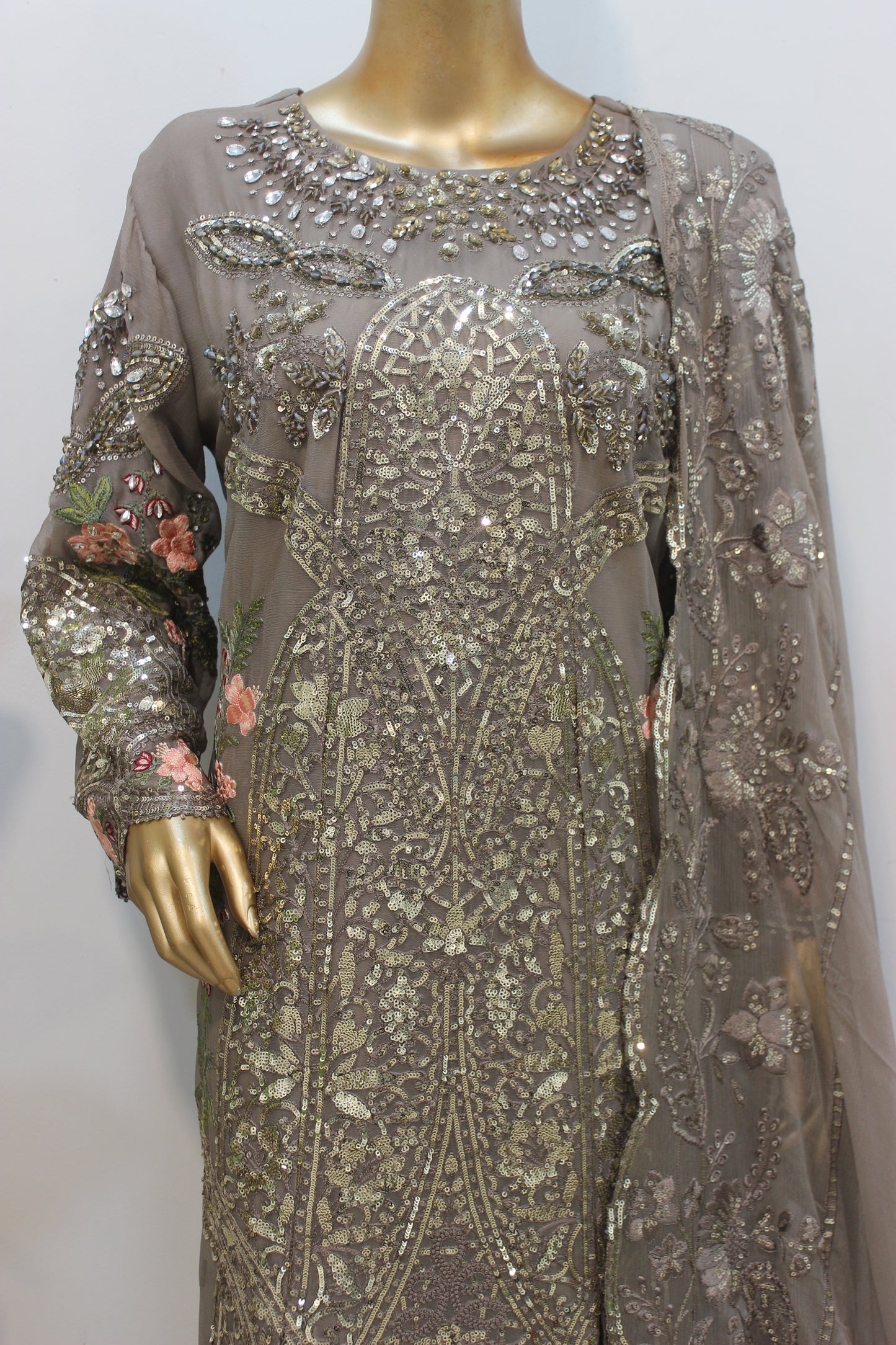 👑 Maria B Long Frock – 4PC Stitched 👑