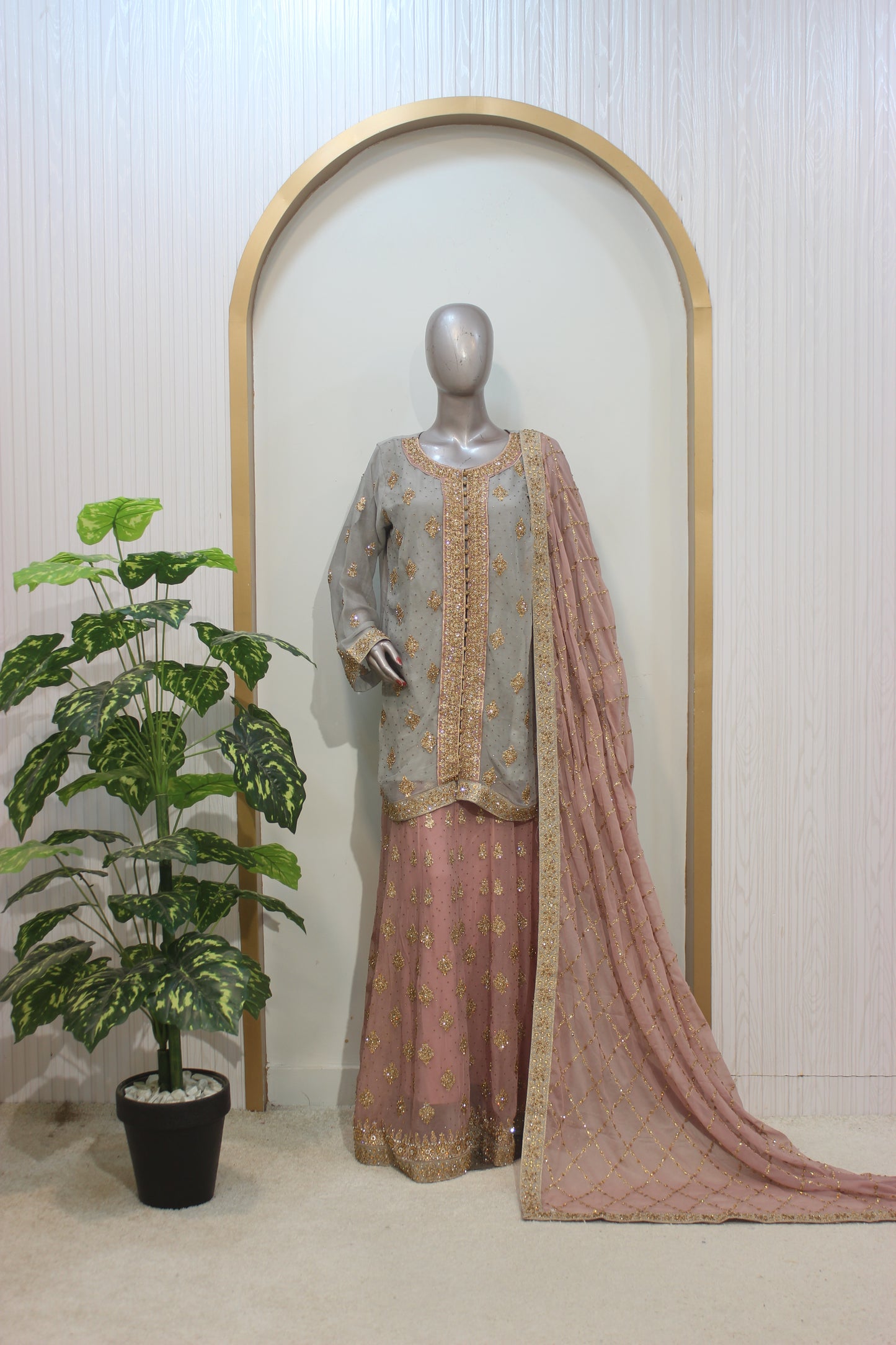 🌸 Square Lehenga – Luxury Semi-Stitched
