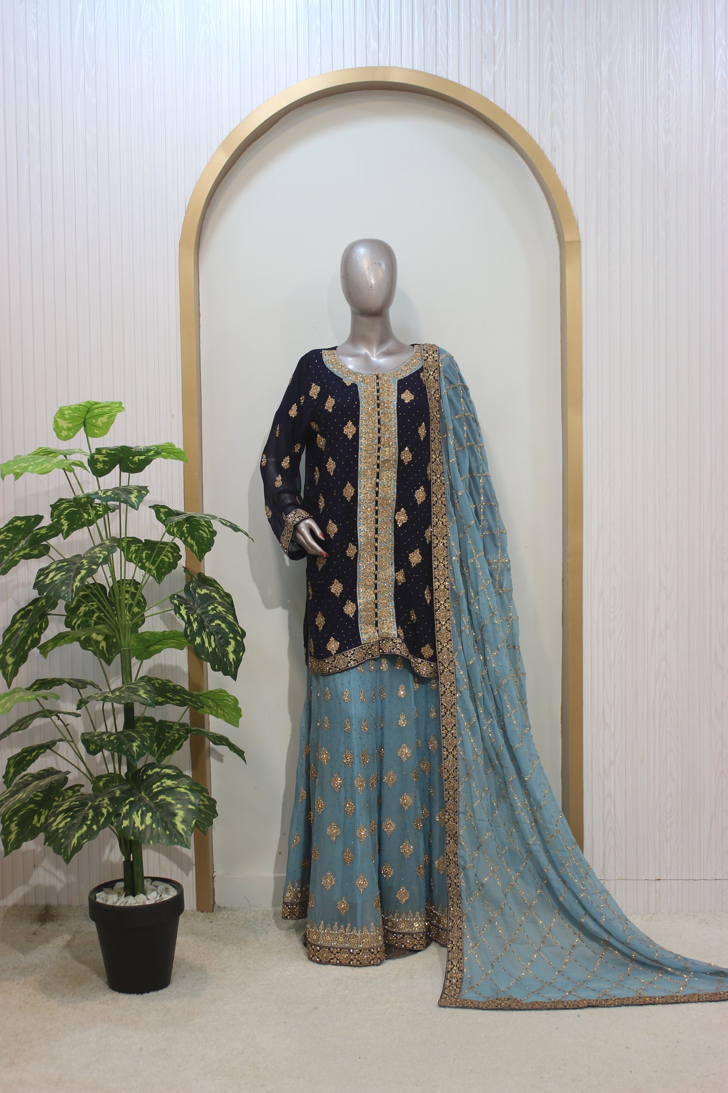 🌸 Square Lehenga – Luxury Semi-Stitched