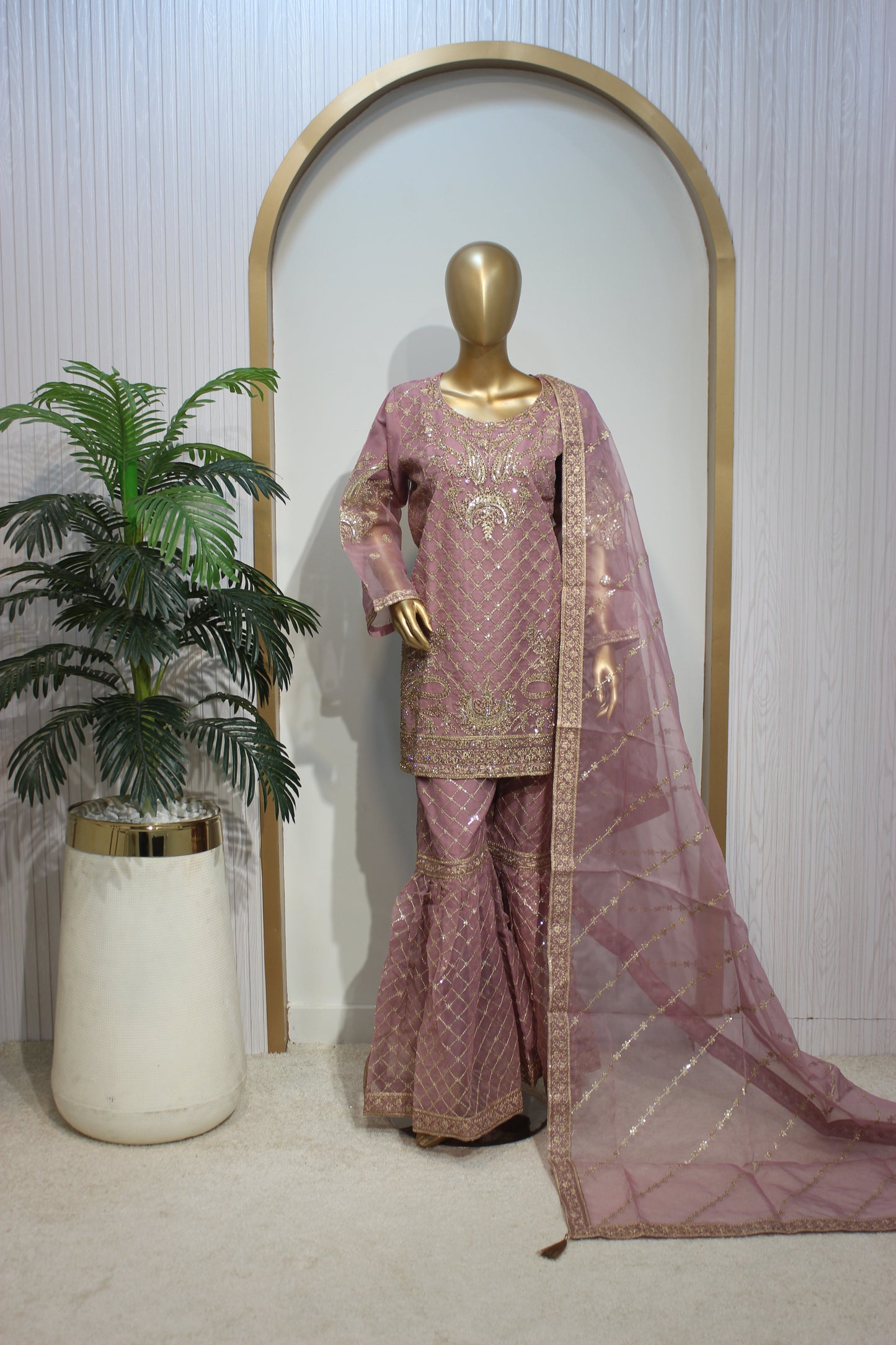 Moon gharara