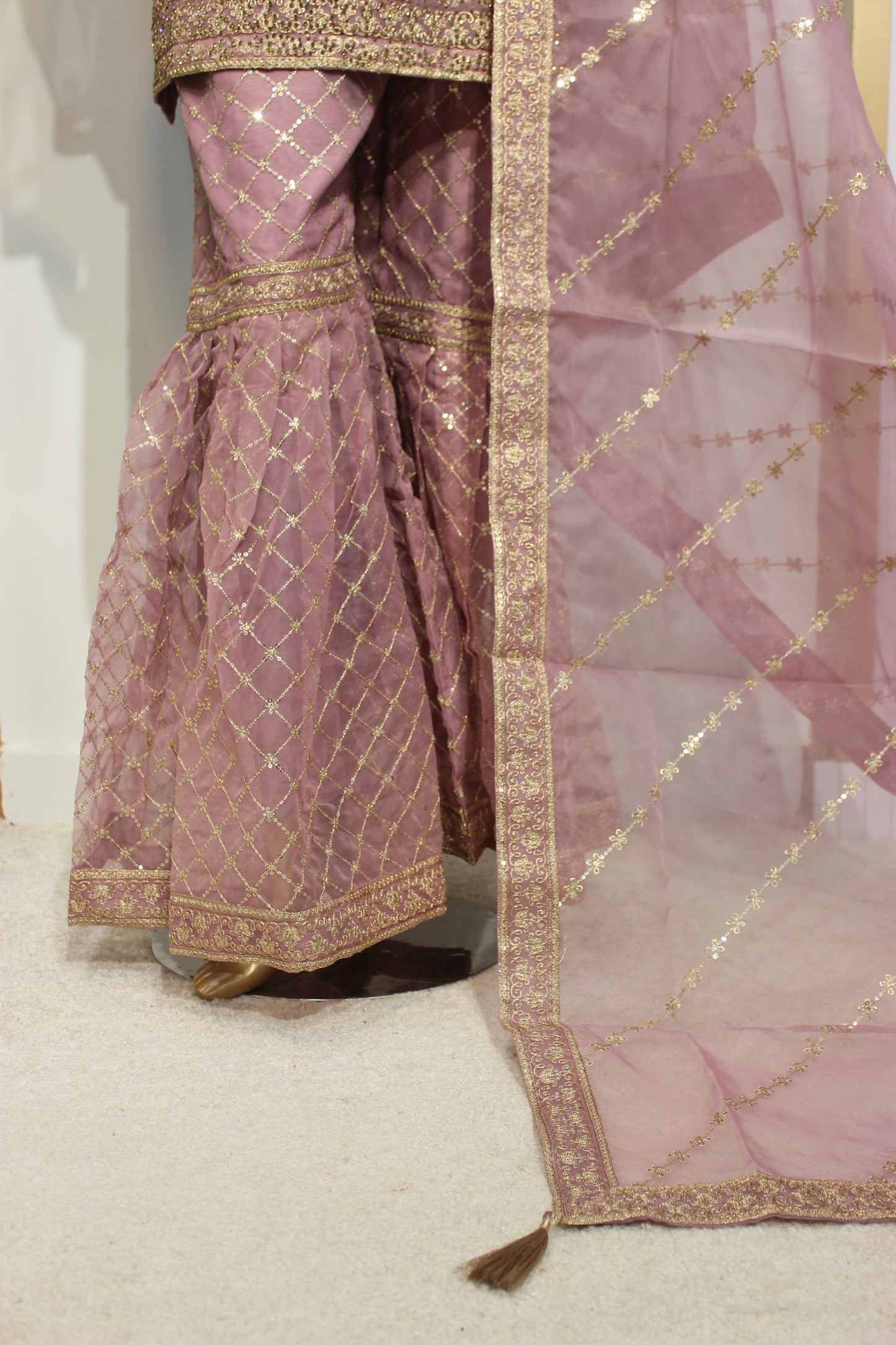 Moon gharara