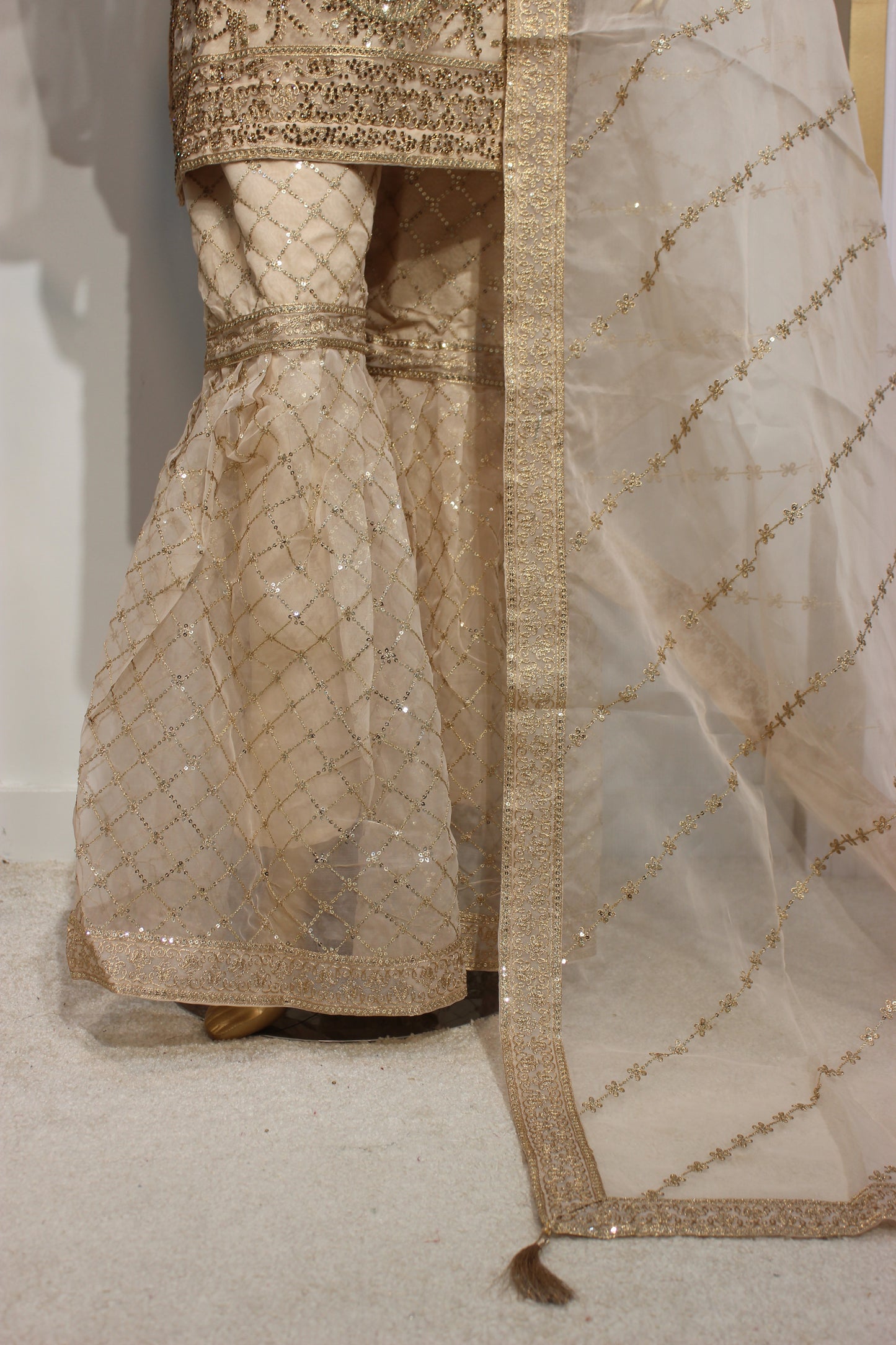 Moon gharara