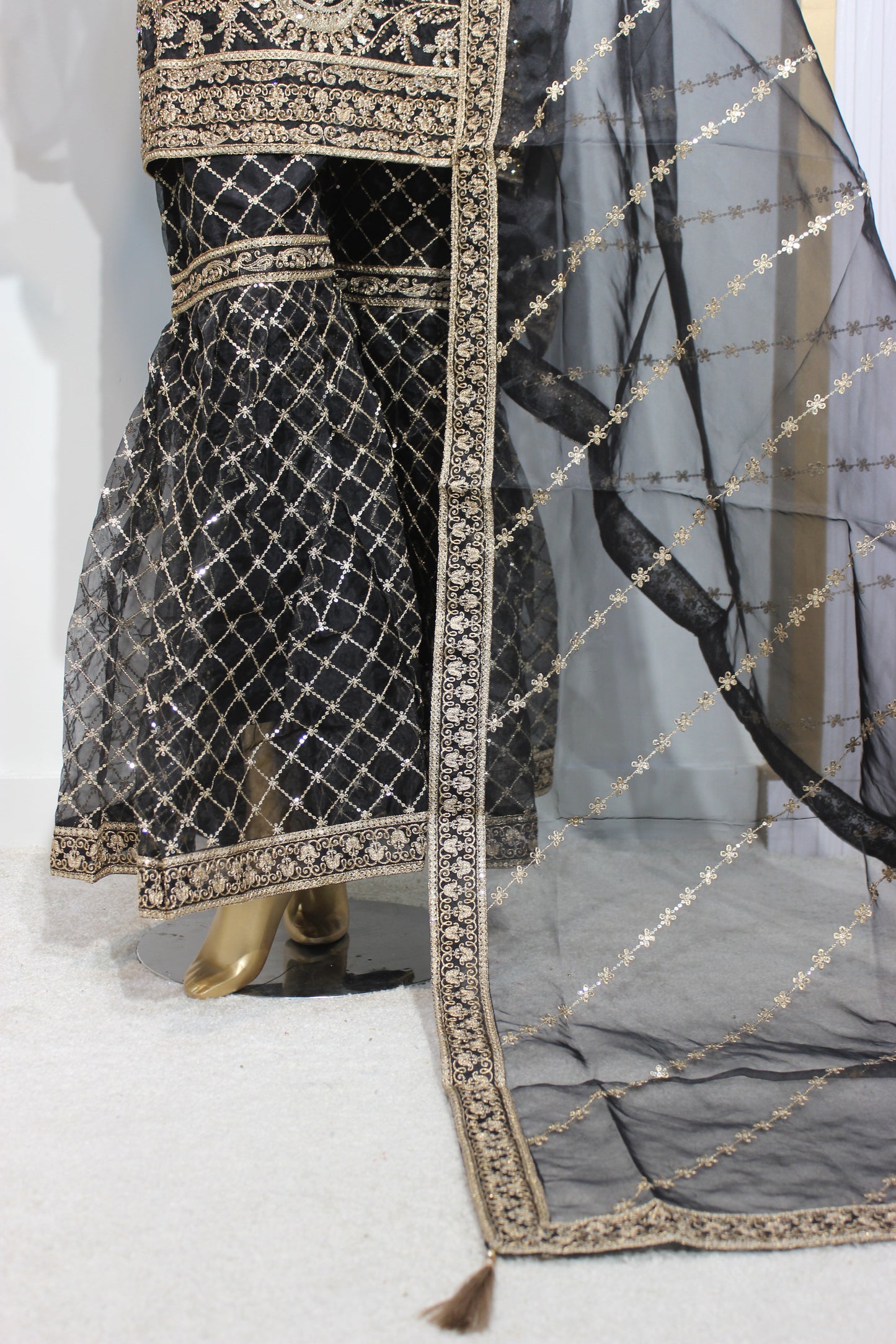 Moon gharara