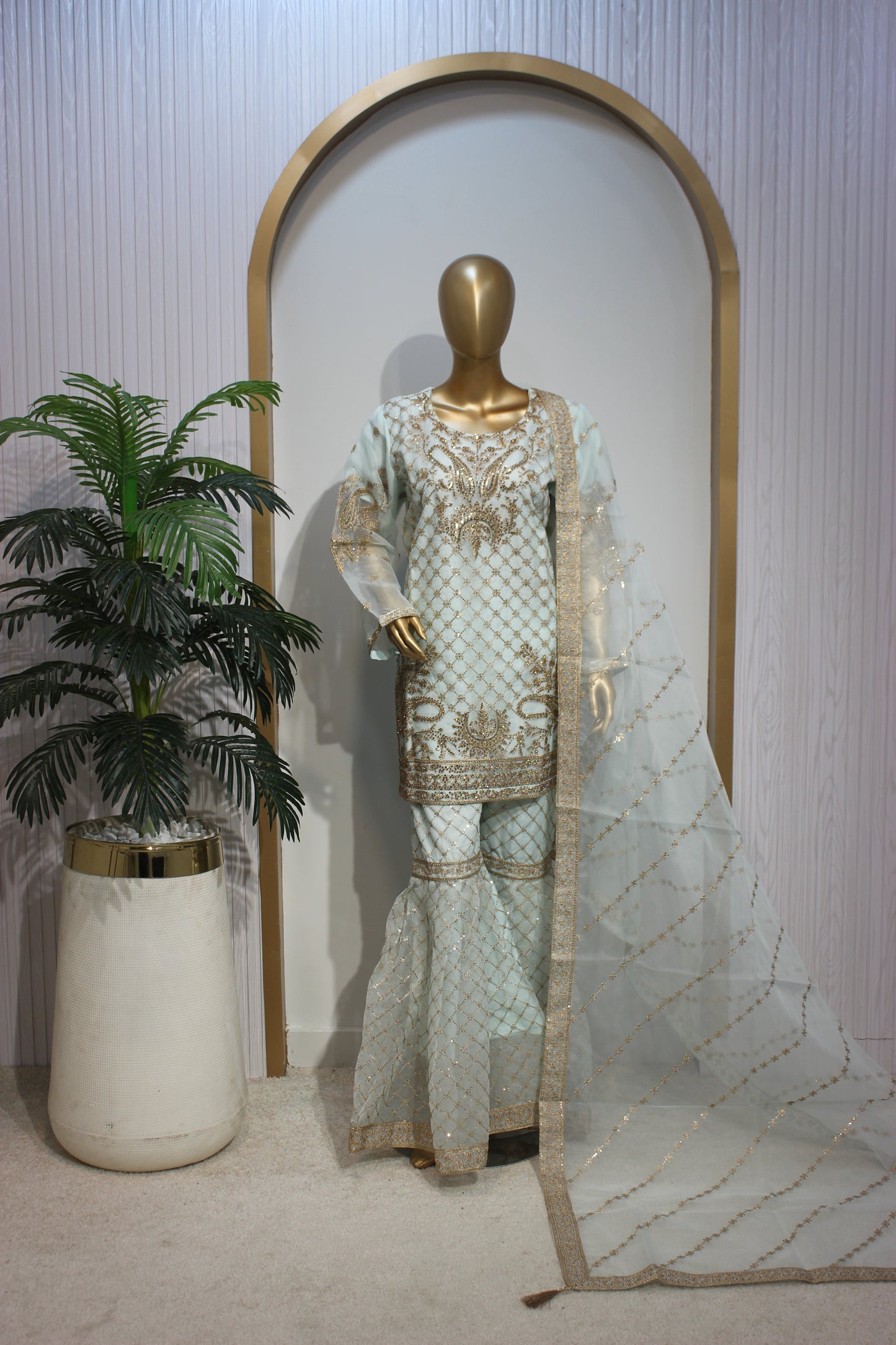 Moon gharara