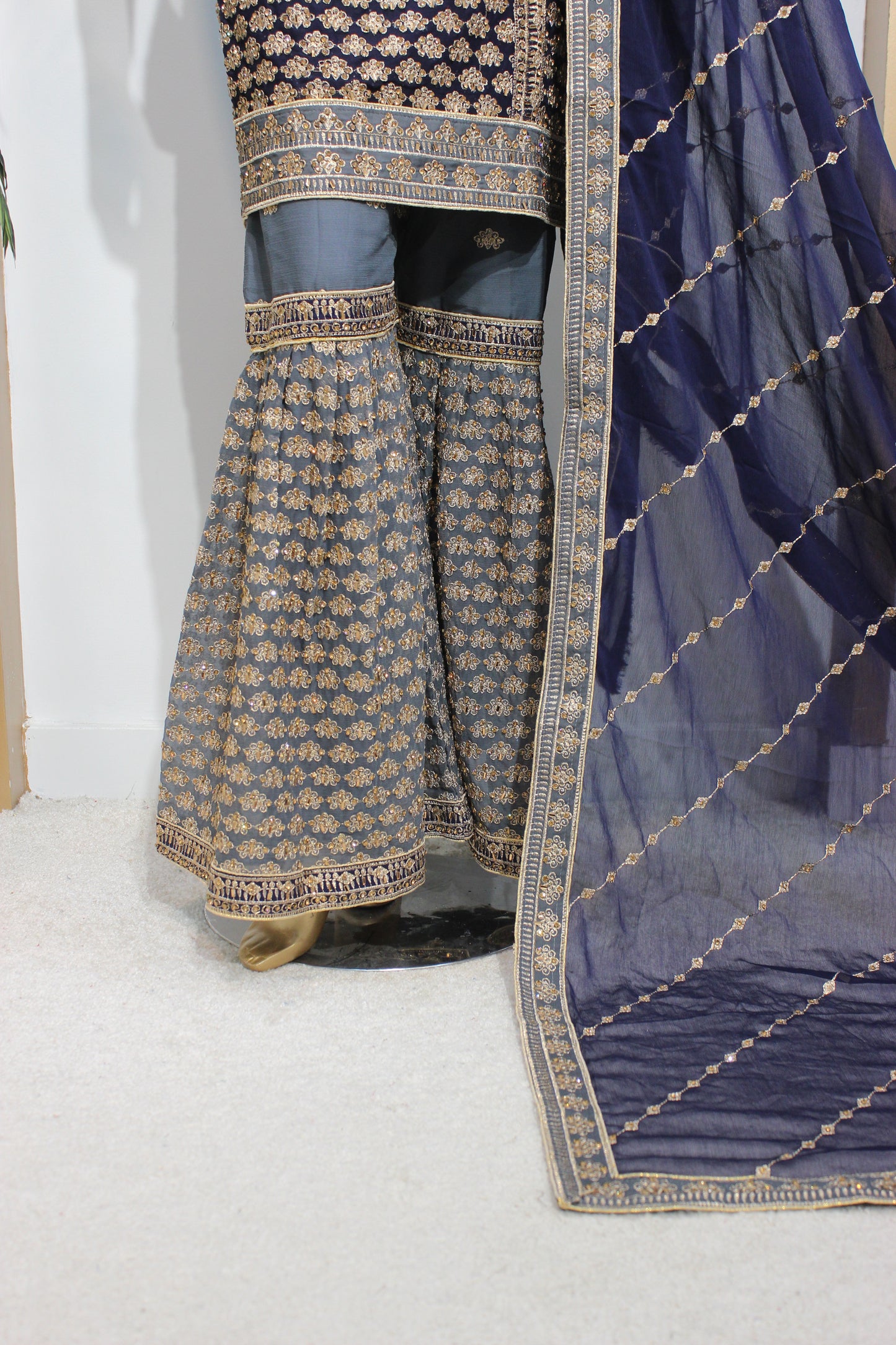Jugnu Gharara